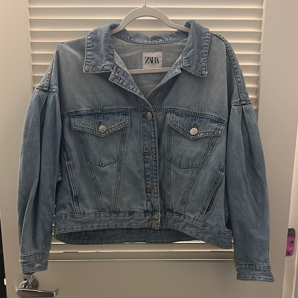 Zara Women's Blue Denim Jacket Worn Once
